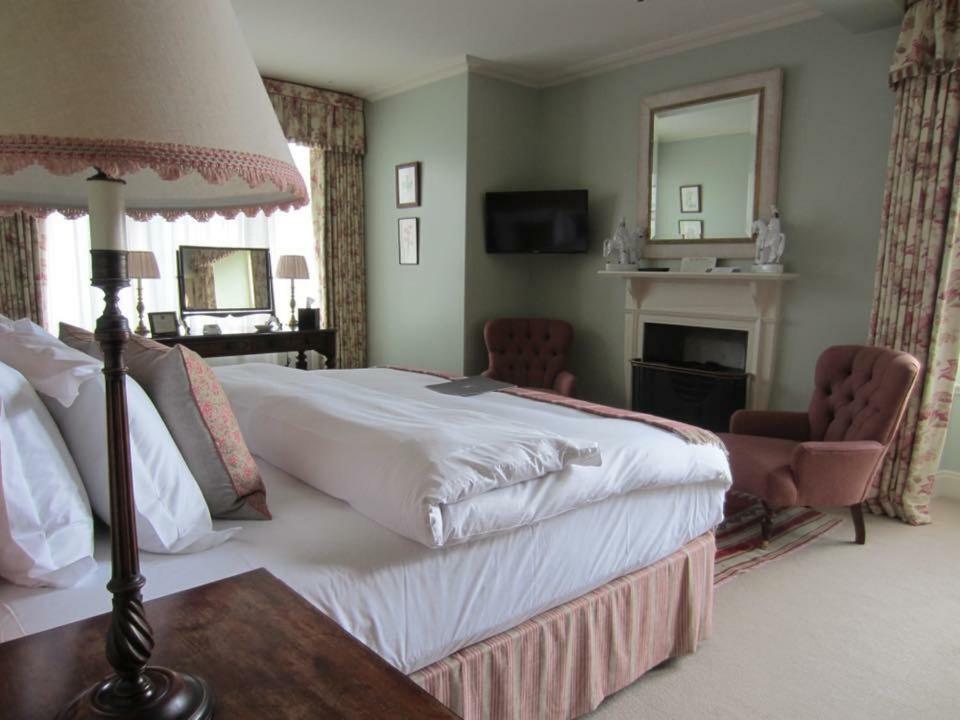 The Loch Lomond Arms Hotel Luss Exterior photo